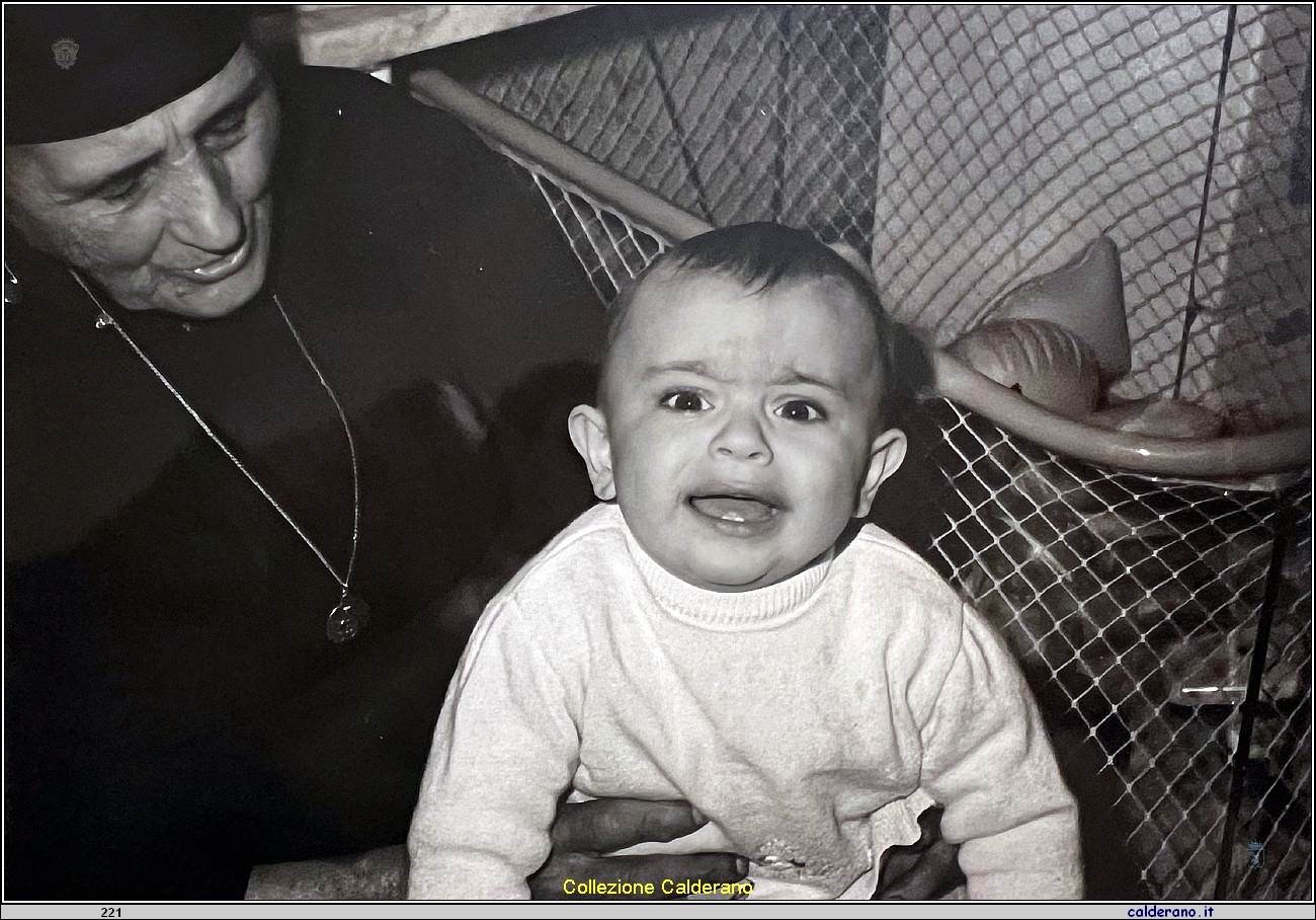 Teresa Oliva Liberatore e Gianluca De Rosa - ottobre 1971.jpg