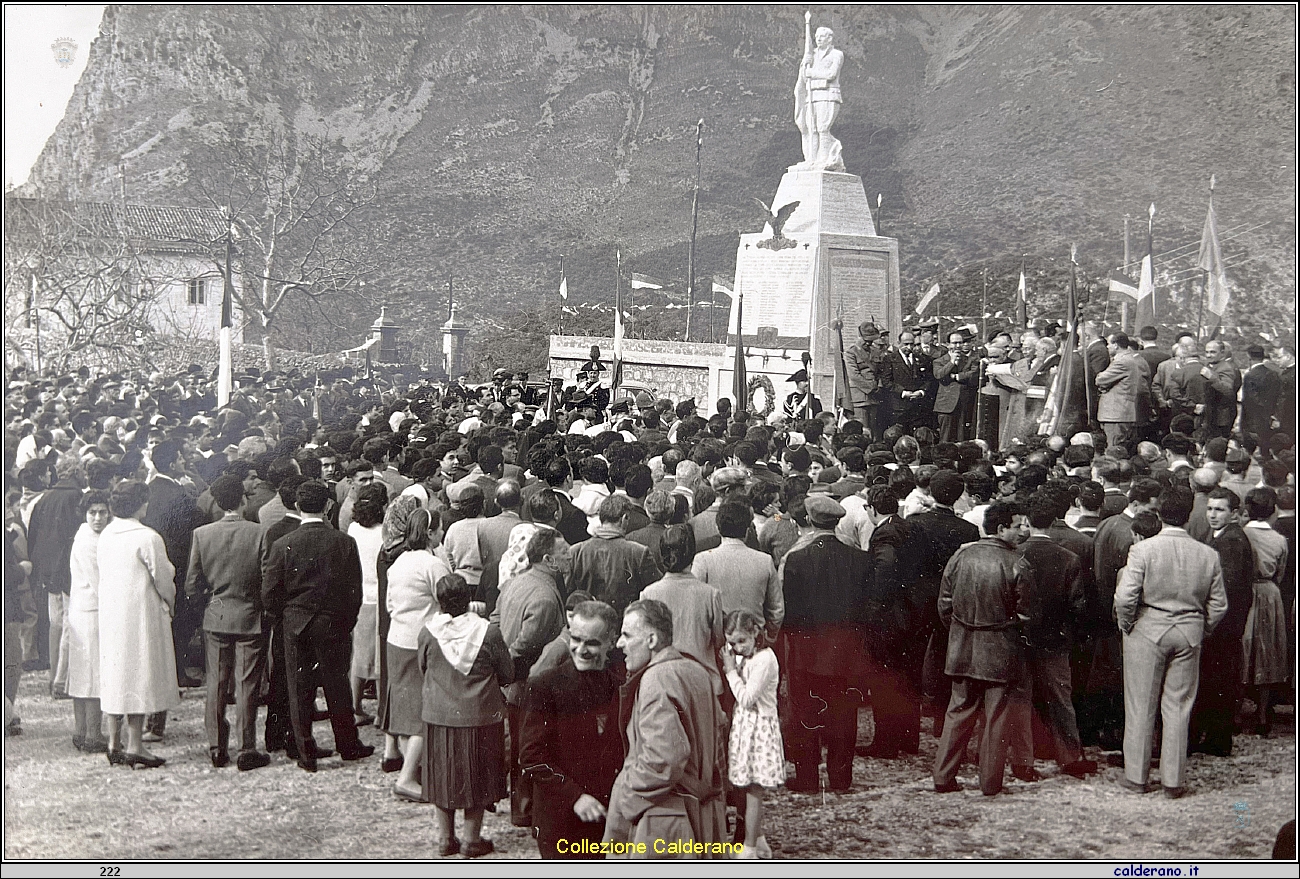 Inaugurazione del monumento ai Caduti - 1959.jpg