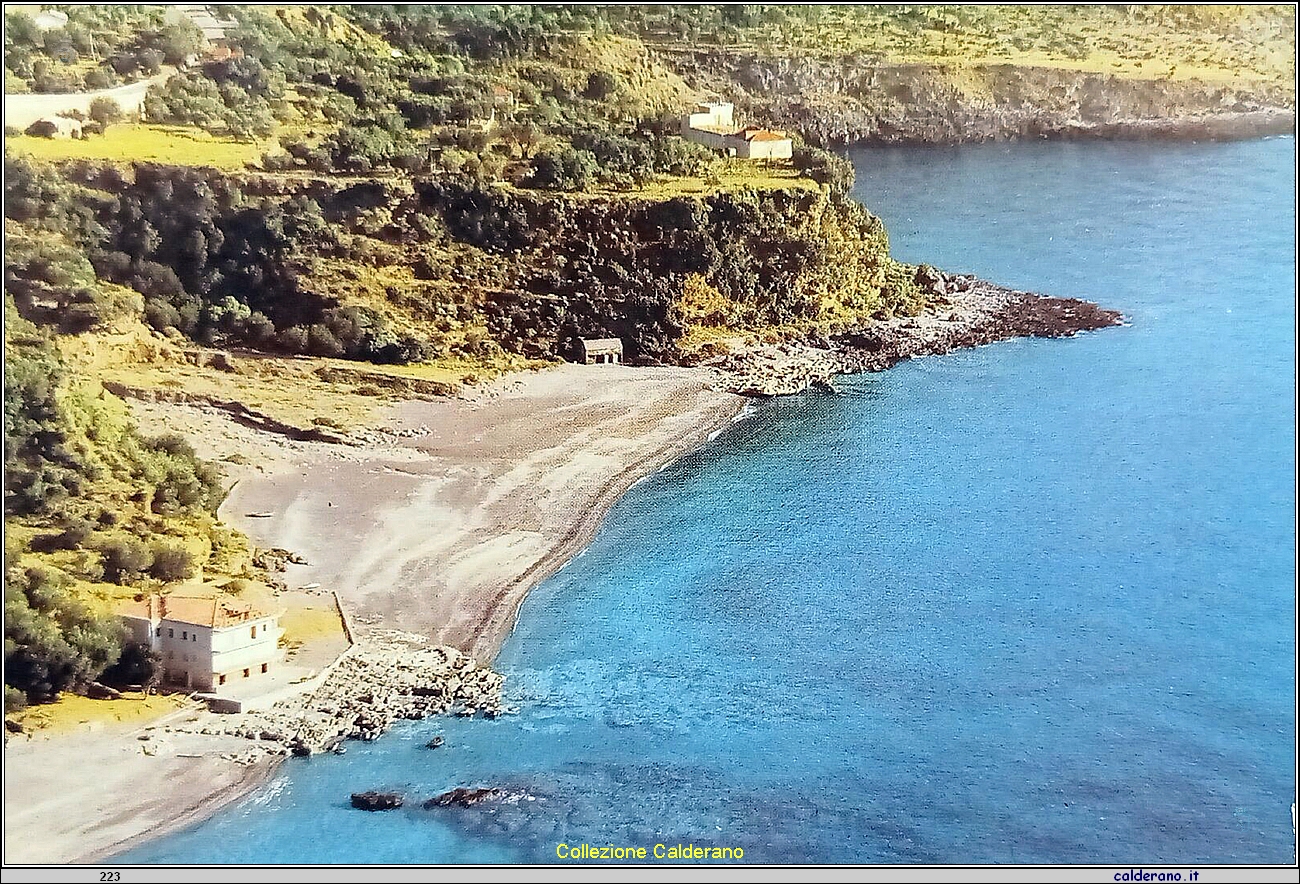 Cartolina - Hotel Gabbiano - Terrazza sul Tirreno - Ditta Vittorio Cristofaro - 1967.jpg