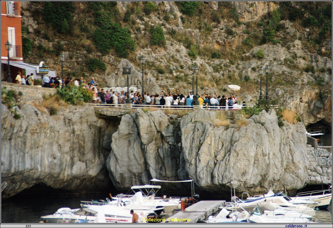 Processione del Corpus Domini sulla rotonda del Porto -2000.jpeg