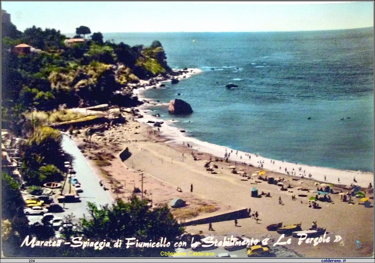Cartolina - Spiaggia di Fiumicello con lo Stabilimento Le Pergole - Ed. Mario Brando.jpg