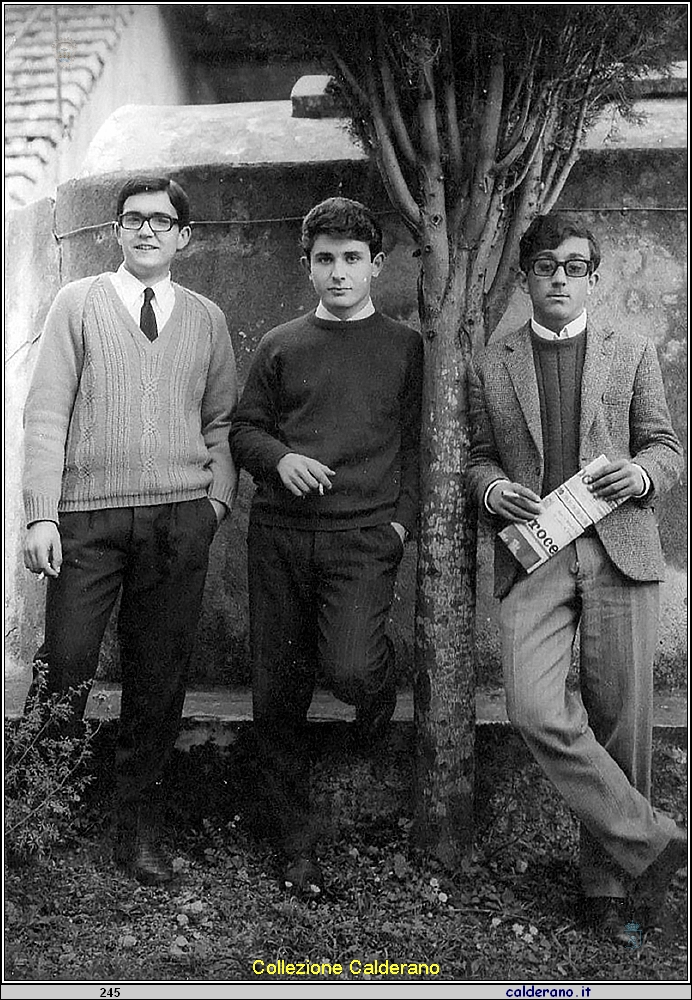 Gaetano Matricardi a dx al centro Malzone 1964.jpg