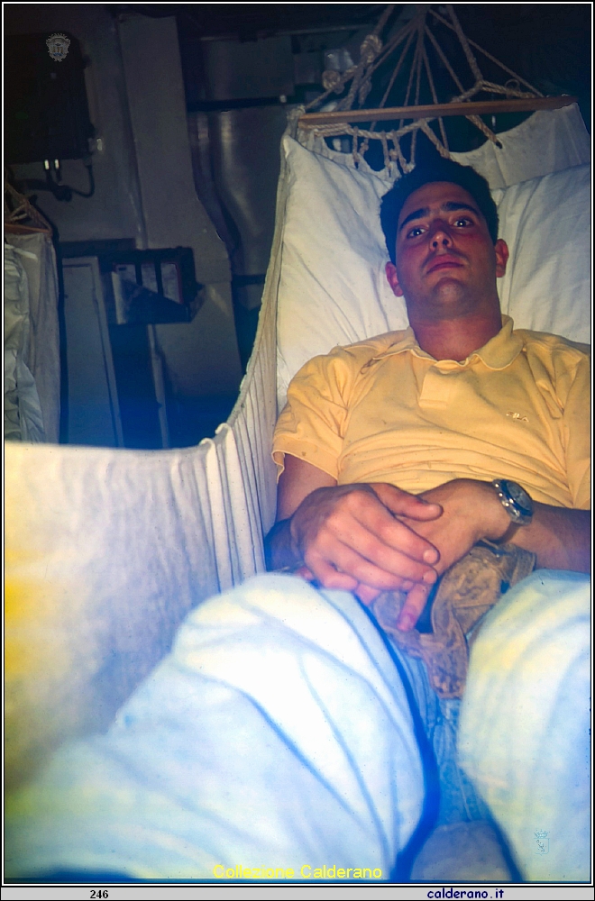 Alessandro - Riposo in amaca sulla Nave Amerigo Vespucci.jpeg