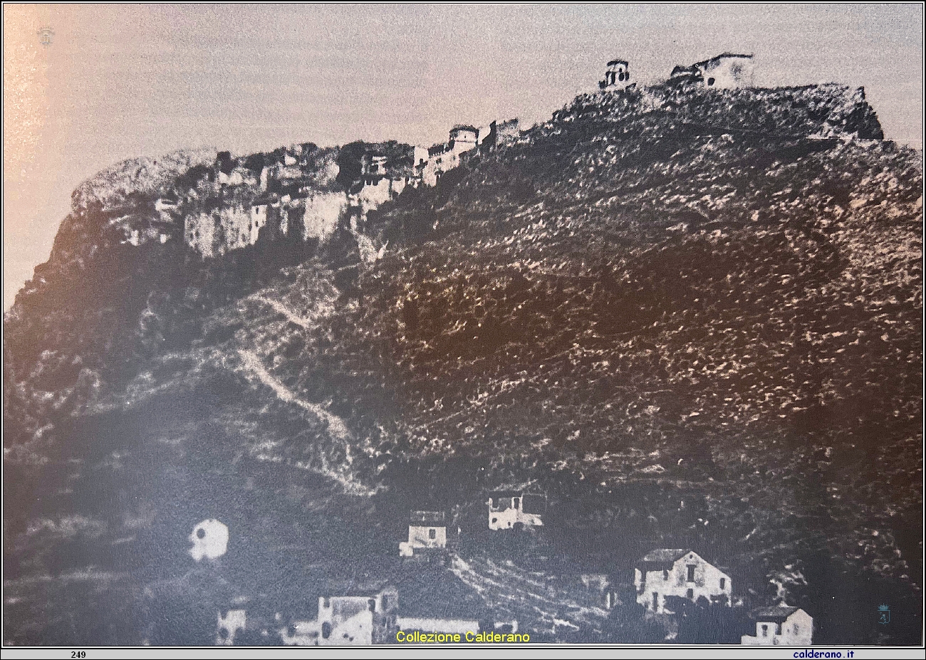 Fotografia del Castello prima del 1938.jpg