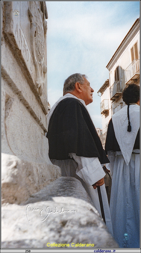 Aspettando la benedizione - 11 anno 1997.jpeg