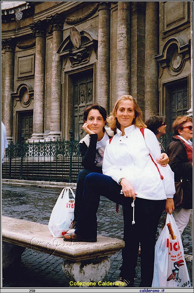 Con le borse del Tucano.jpg