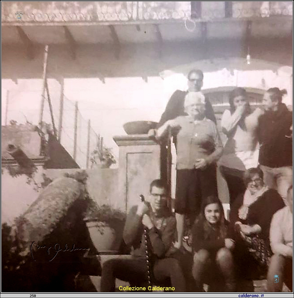 Davanti casa a Massa.jpg