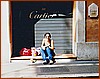 Aspettando l'apertura di Cartier.jpg