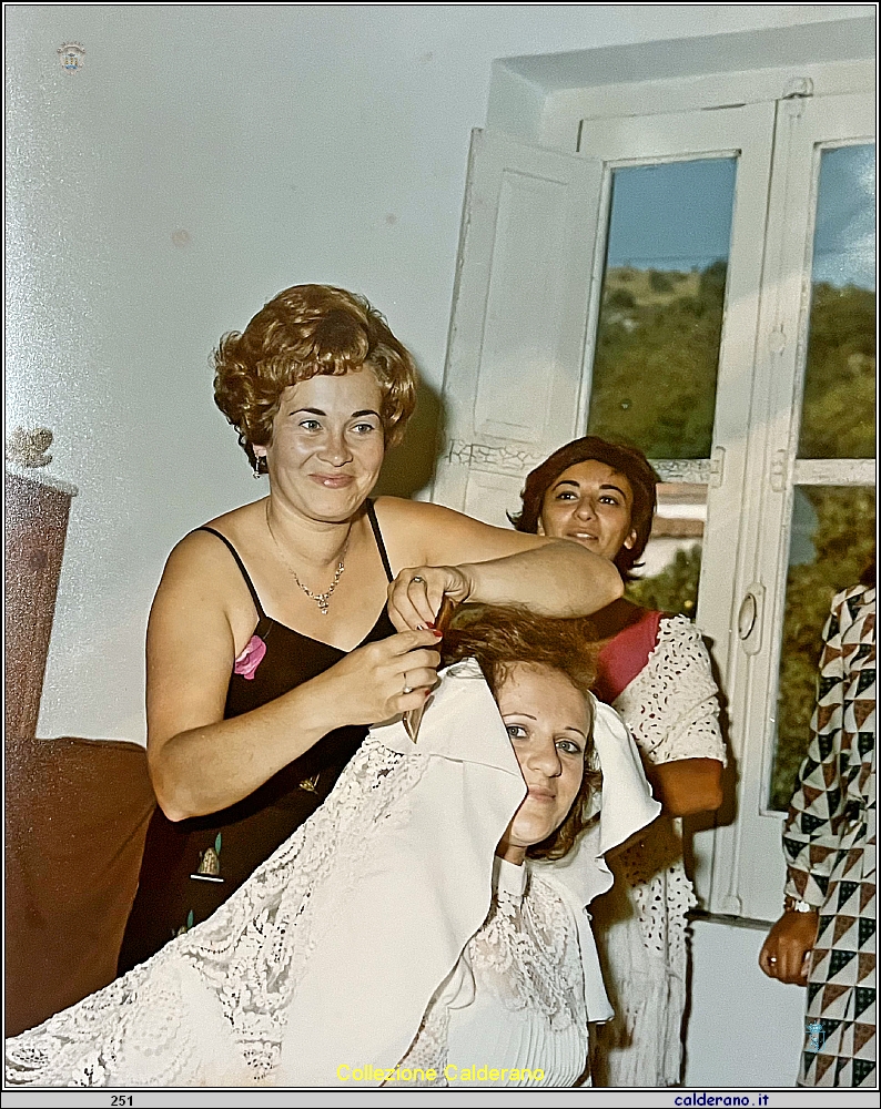 Enza e Linda Annuzzi 06-09-1975.jpeg