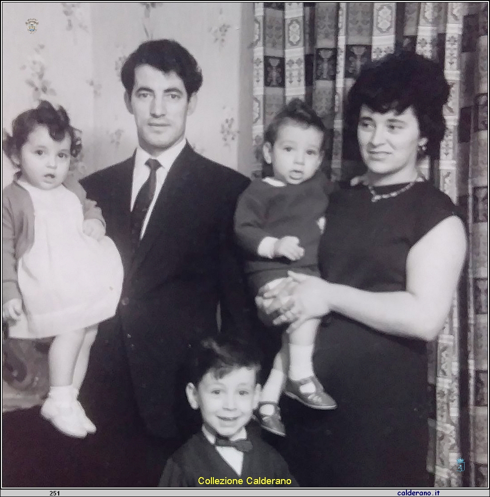 Francesco Graziano e la sua Famiglia.jpg