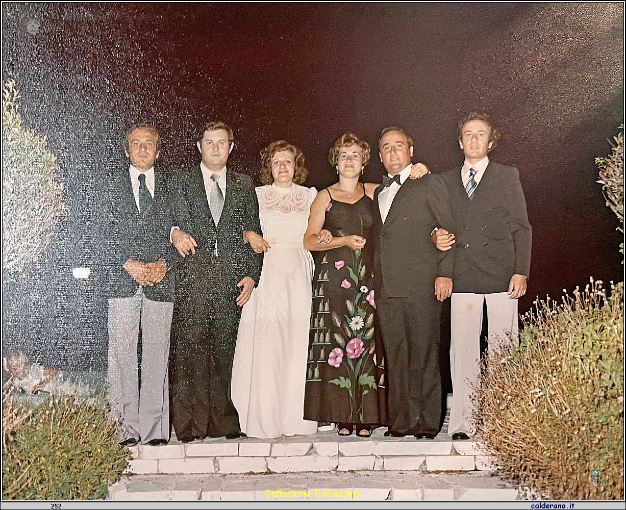 Biagio Settembrini e Linda Annuzzi con i parenti 06-09-1975.jpeg