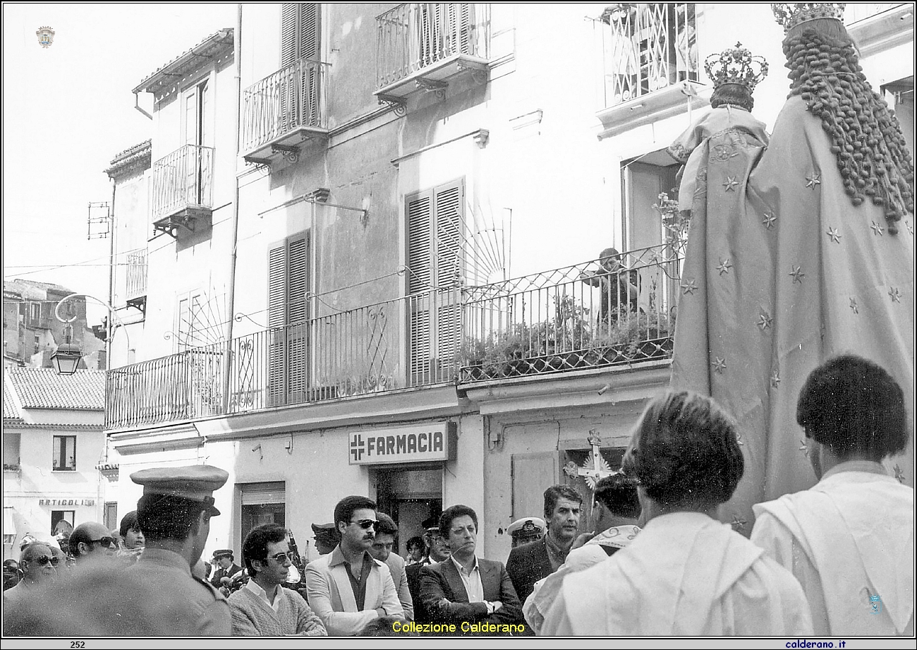 Festa della Madonna del Rosario domenica ca 04 ottobre 1981 23.jpg