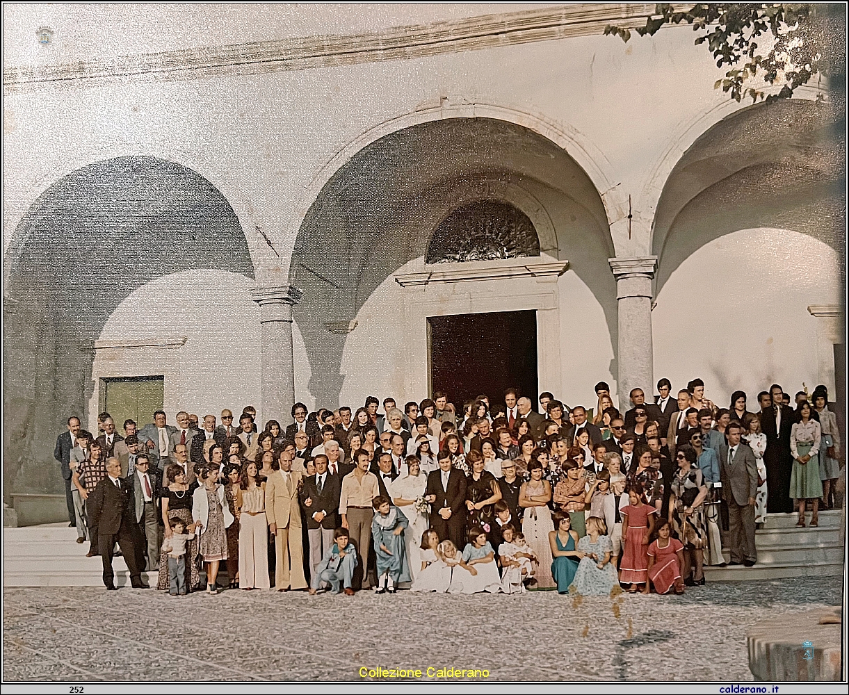 Foto di gruppo del matrimonio di Linda Annuzzi e Biagio Settembrini 06-09-1975.jpeg