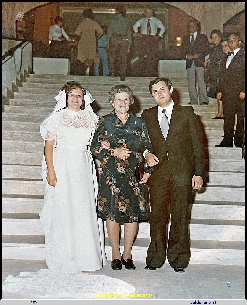 Linda annuzzi con la zia e Biagio Settembrini - 06-09-1975.jpeg