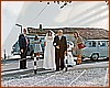 Arrivo in Chiesa di Linda con il padre Basilio Annuzzi - 06-09-1975.jpeg