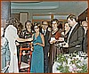 Linda Annuzzi distribuisce i confetti al suo matrimonio 06-09-1976.jpeg