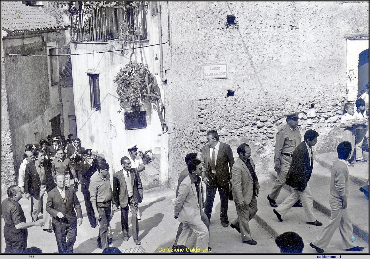 Festa della Madonna del Rosario domenica ca 04 ottobre 1981 01.jpg