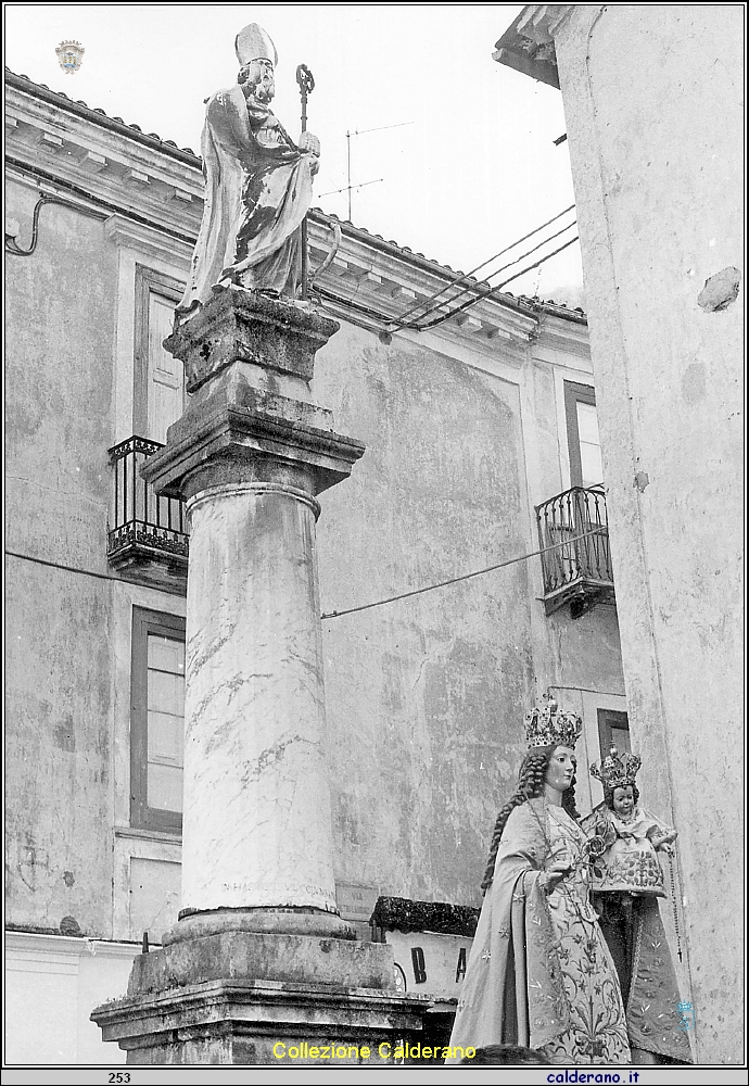 Festa della Madonna del Rosario domenica ca 04 ottobre 1981 06.jpg