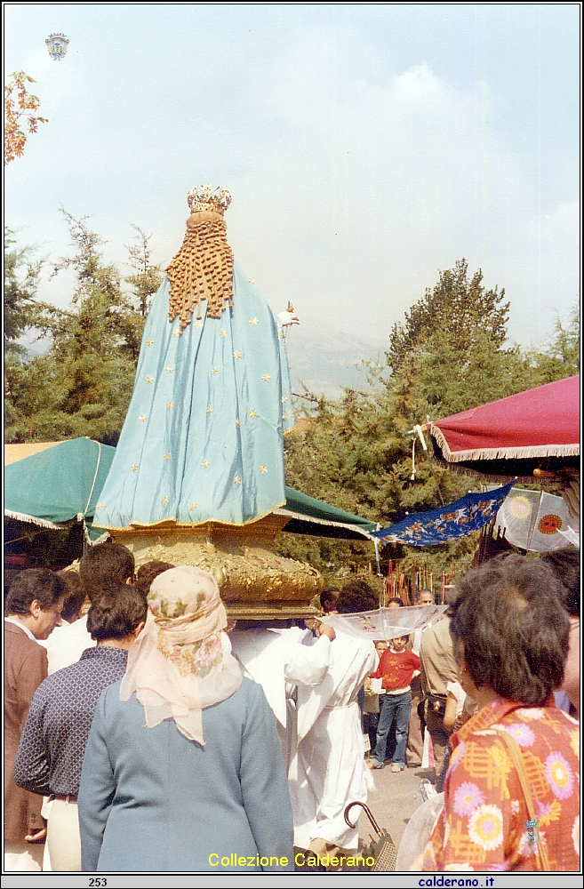 Festa della Madonna del Rosario domenica ca 04 ottobre 1981 12.jpg