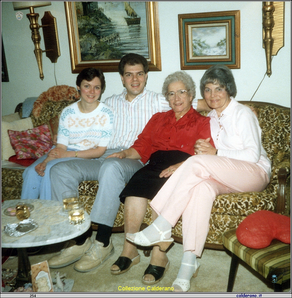 Mia Mamma con i Nipoti americani Liberatore a McKeesport - Pennsylvania 1989.jpeg