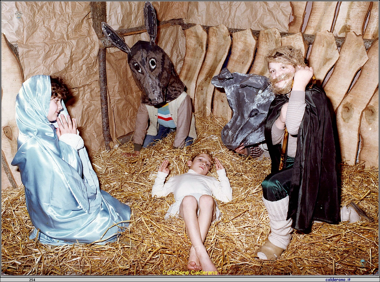 Preparativi per il Natale al Collegio Scuola di Fiumicello - 1983 3.jpeg