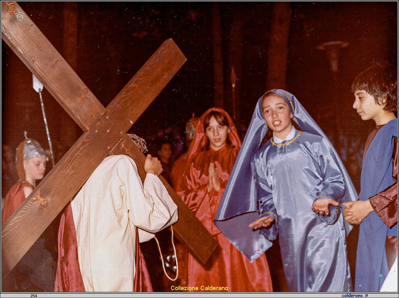 Via Crucis alla Colonia di Fiumicello - 1983 Con Elena Mancusi.jpeg