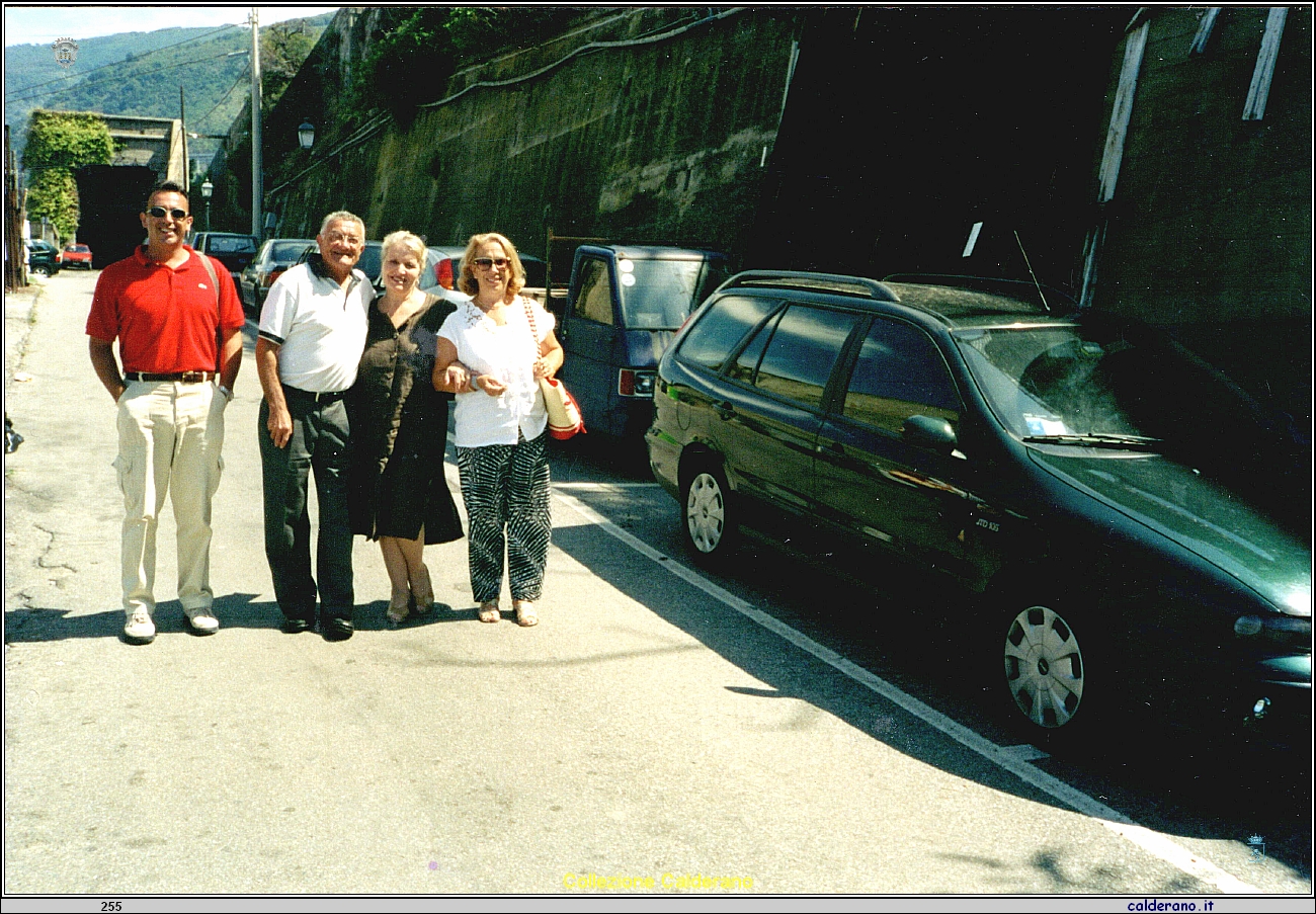 Giovanni Chiacchio, Giulia Padulo e Maria Emilia Calderano - Scilla 01-09-2002.jpeg