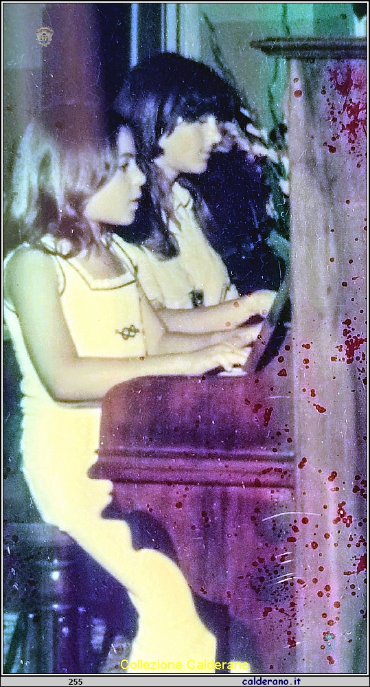 Maria Teresa Esposito allieva di pianoforte con Marirosa Schettino 1975.jpg