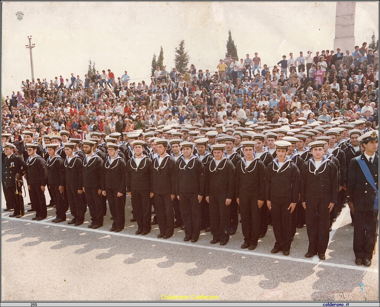 Marina Militare e terzo da dx Domenico Brando.jpeg