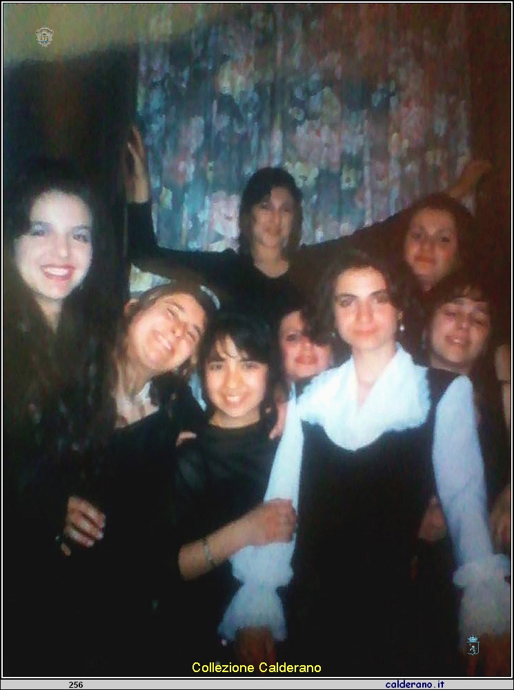 Studentesse dell'Istituto Magistrale.jpg