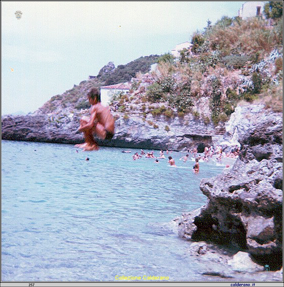 Tuffo a cofanetto al Crivo.jpg