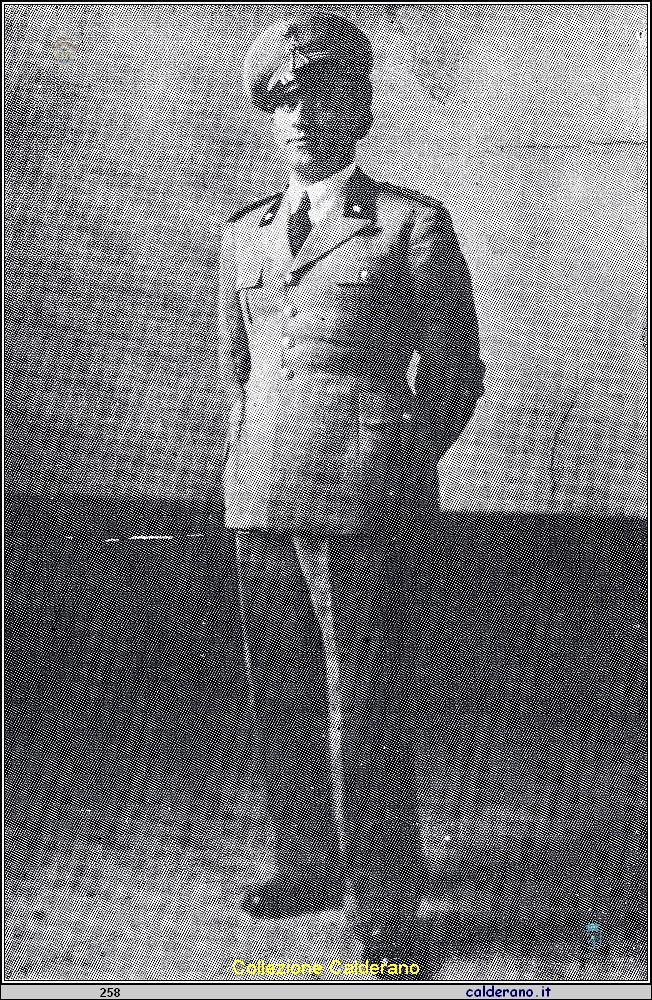 Aristide Limongi - sottotenente a Giarabub 1940.jpg