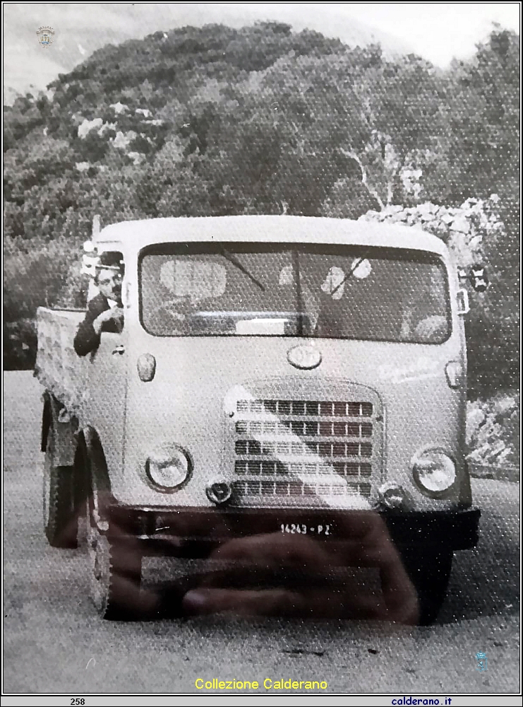 Francesco Ciccio Sorice con il suo Lupetto.jpeg