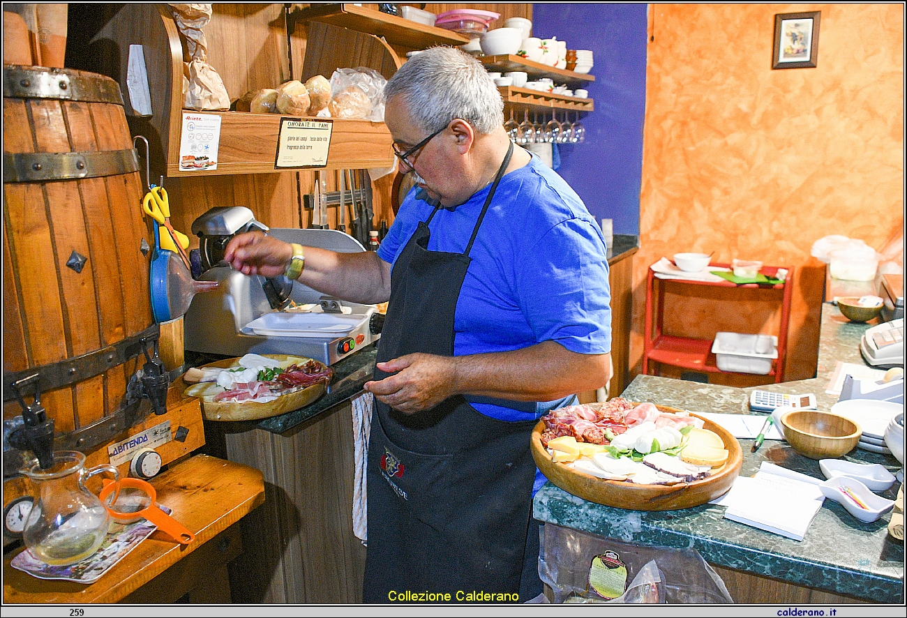 Nicola Manfredfi nella Merenderia - Luglio 2017 17L_2189.JPG