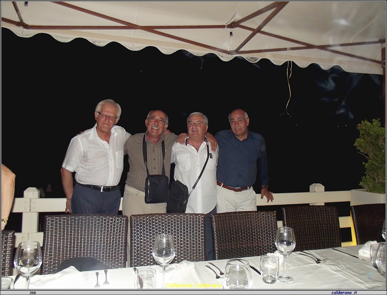 Emanuele Labanchi con i Compagni di Liceo di Sapri.JPG