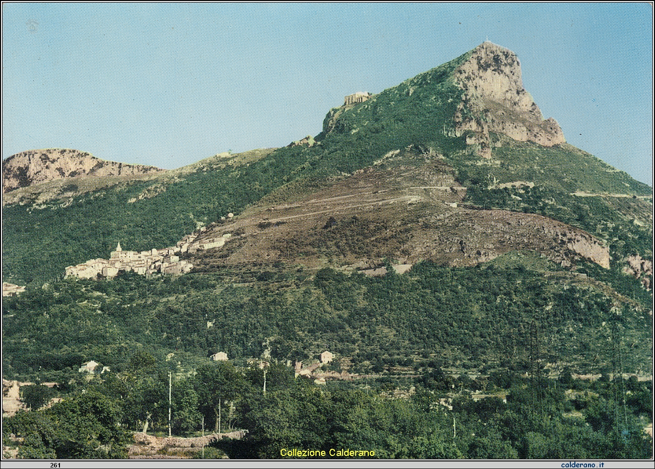 Cartolina - (Costa Tirrenica della Lucania) Veduta di Maratea Centro con il rupestre Monte San Biagio (m. 622) e l'antico Santuario.jpeg