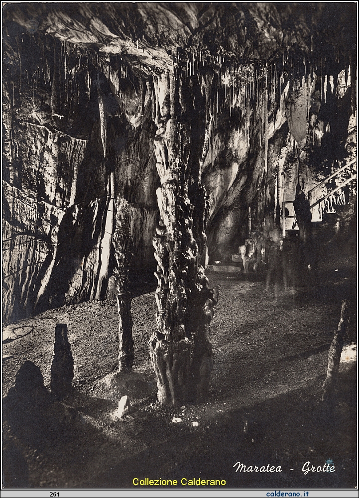 Cartolina - Grotte - Ediz. A Capitolino - Tel. 31279 - Sapri .jpeg