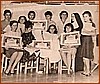 Ragazze della scuola di cucito.jpg