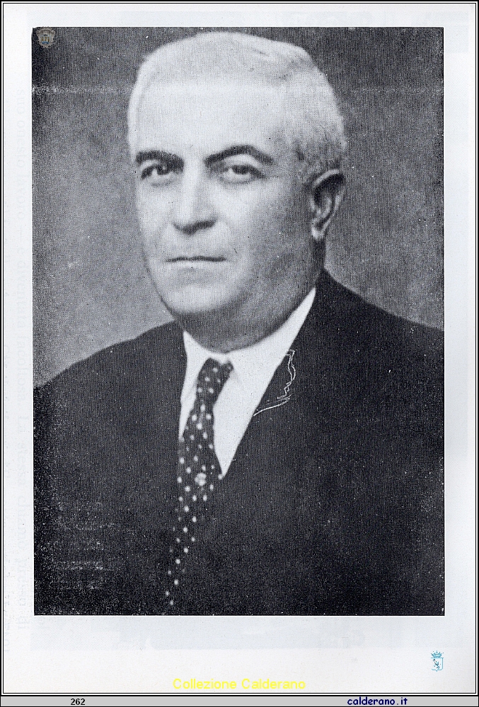 Antonio Ambrosio, fondatore a Maratea del Partito del ventennio - 1947.jpg