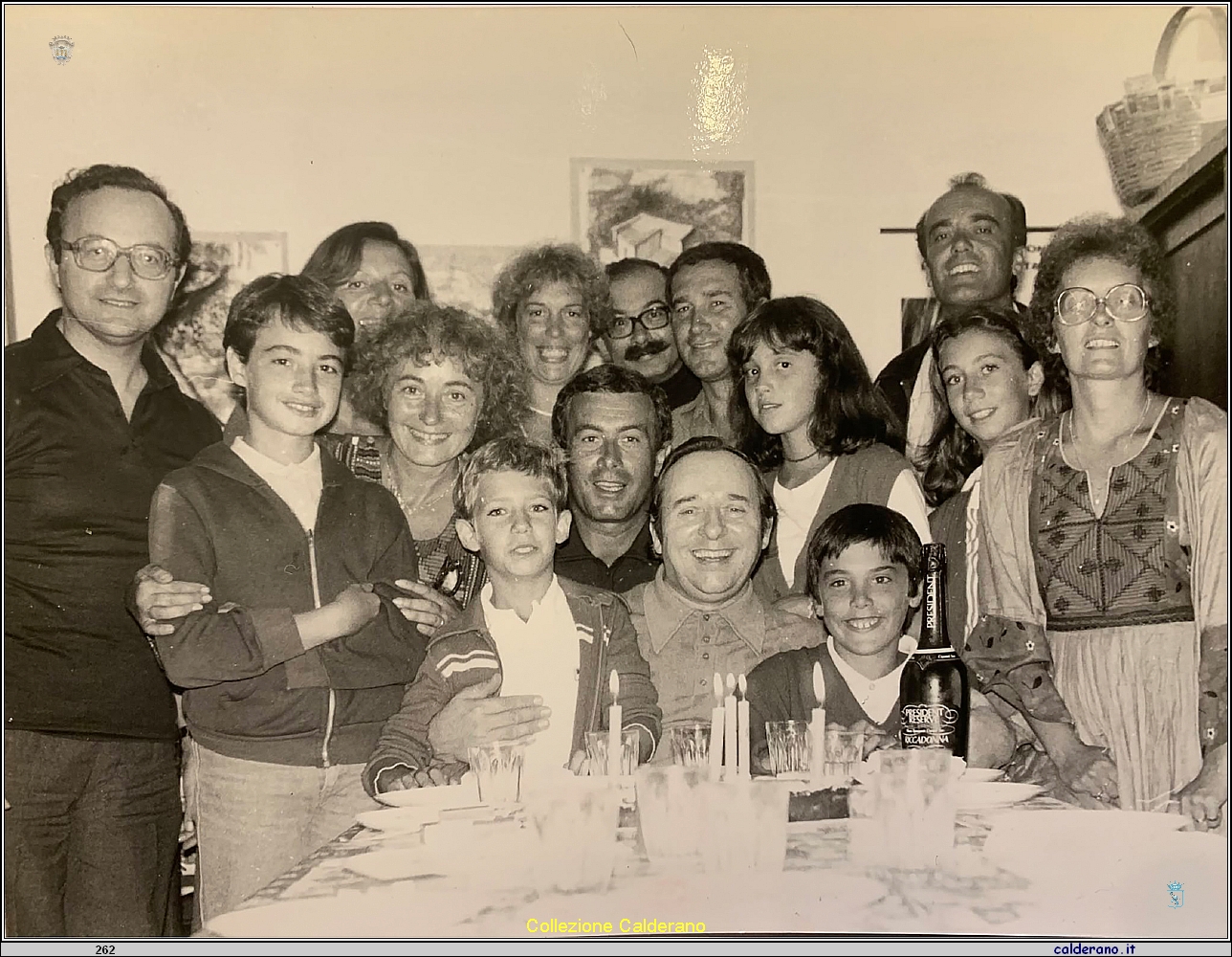 Padre Luigi Russo e Padre Angelo Bonadio con Amici di Maratea 1978.jpg