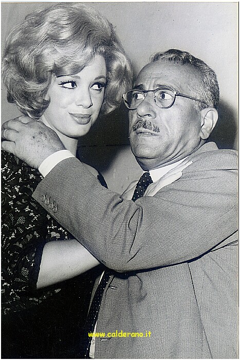 Margaret Lee e Peppino De Filippo.jpg