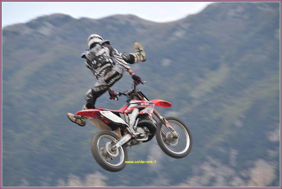 Motoraduno 104 100410.jpg