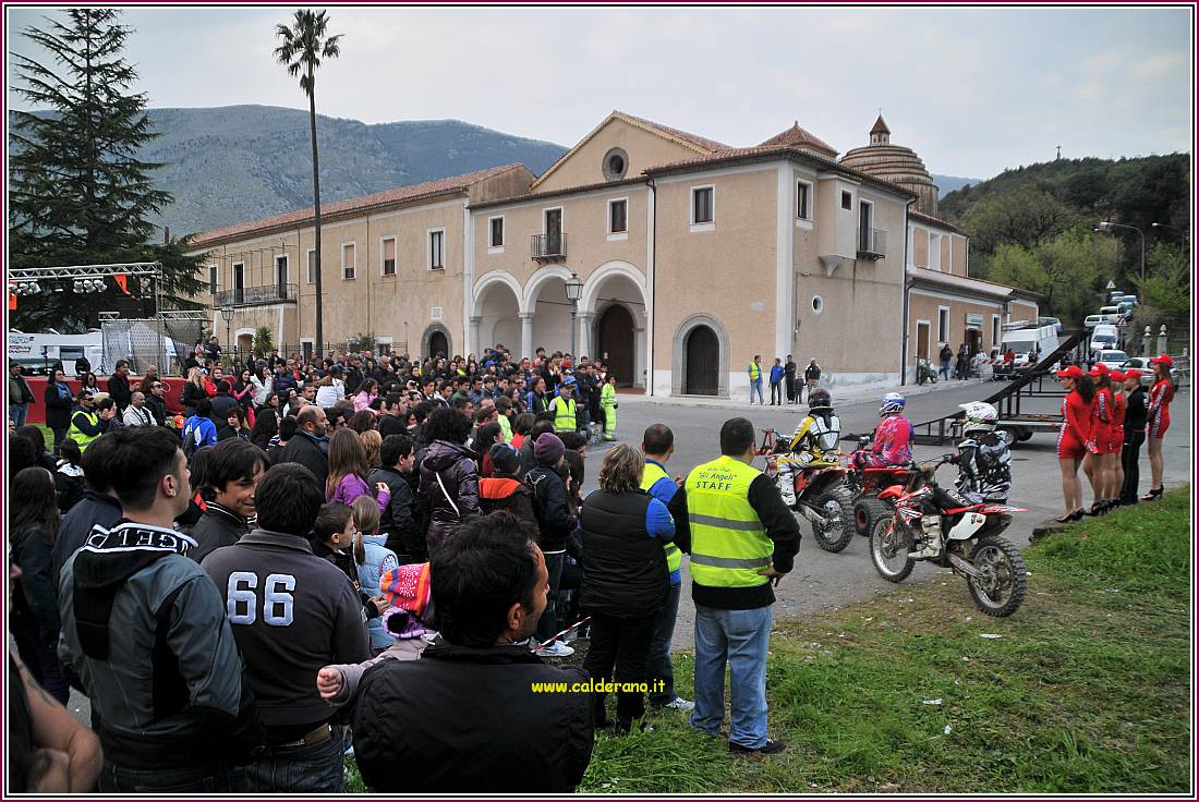 Motoraduno 165 100410.jpg