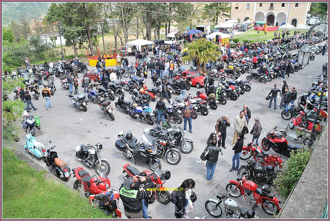 Motoraduno 200 110410.jpg