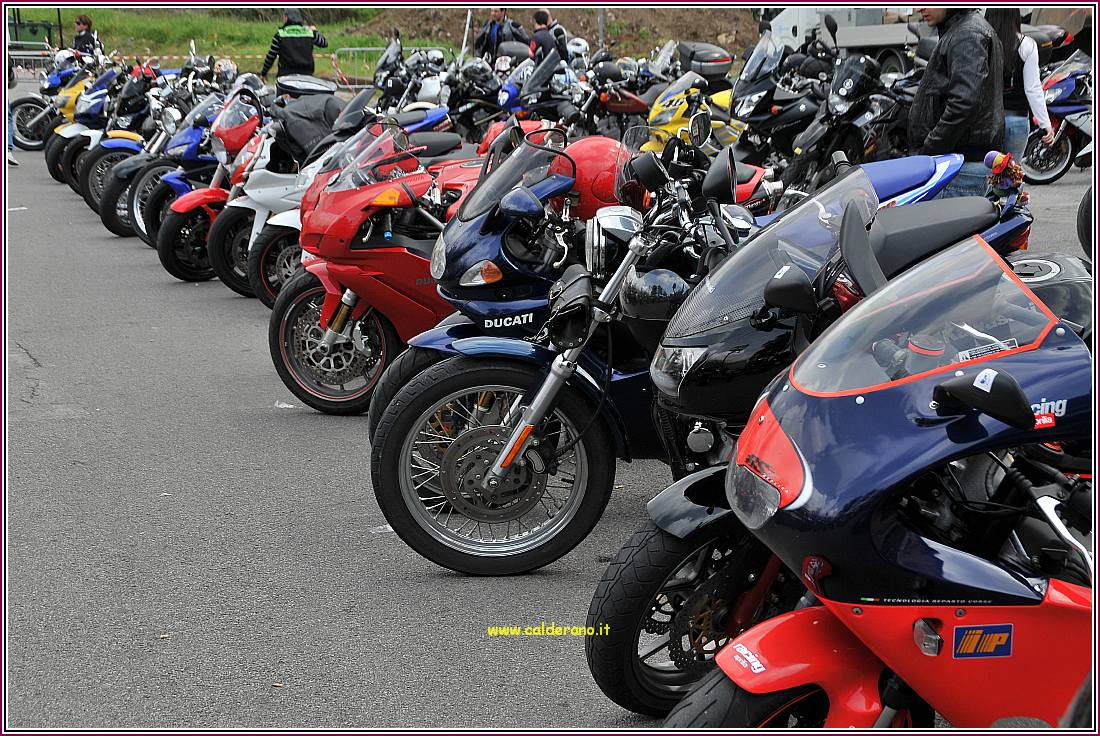 Motoraduno 202 110410.jpg