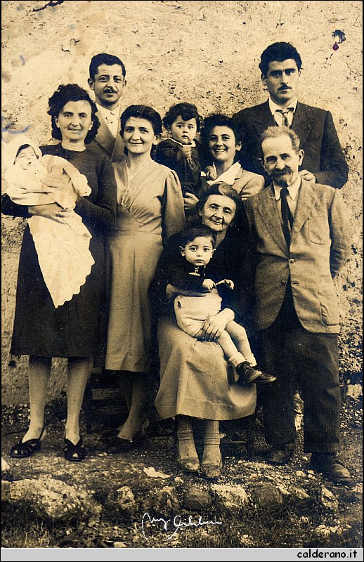 074 Famiglia Di Puglia copy.jpg