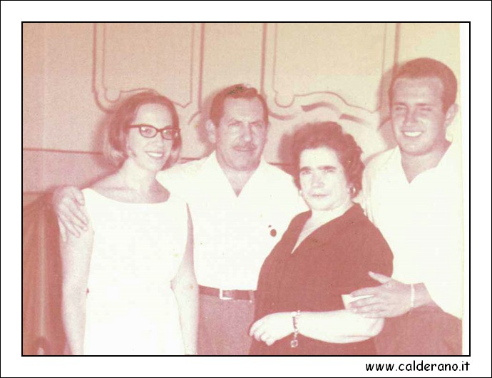 Nozze argento mamma e papa.jpg (59,1 KB)