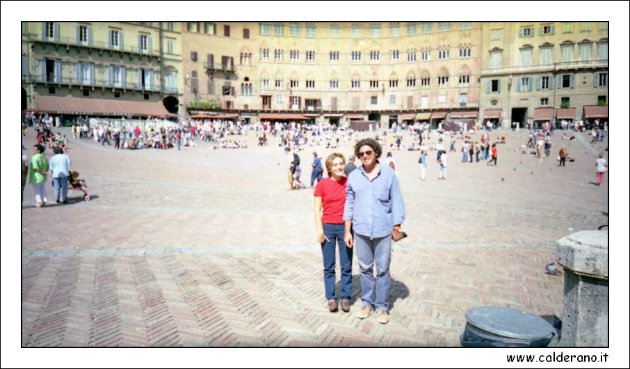 Piazza del Campo_07.jpg (99,5 KB)