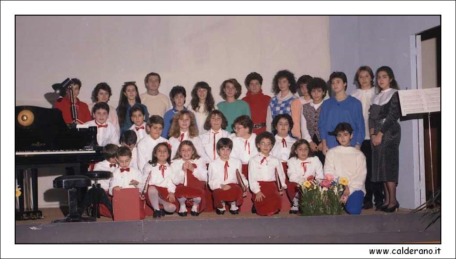 Coro di grandi e piccoli.jpg (73,5 KB)