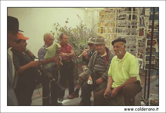 zampogna.jpg (55,9 KB)